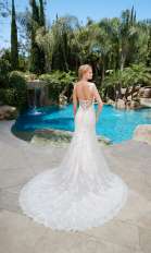 Le Reve Bridal 1050