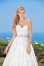 Le Reve Bridal 1050