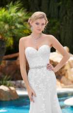 Le Reve Bridal 1050